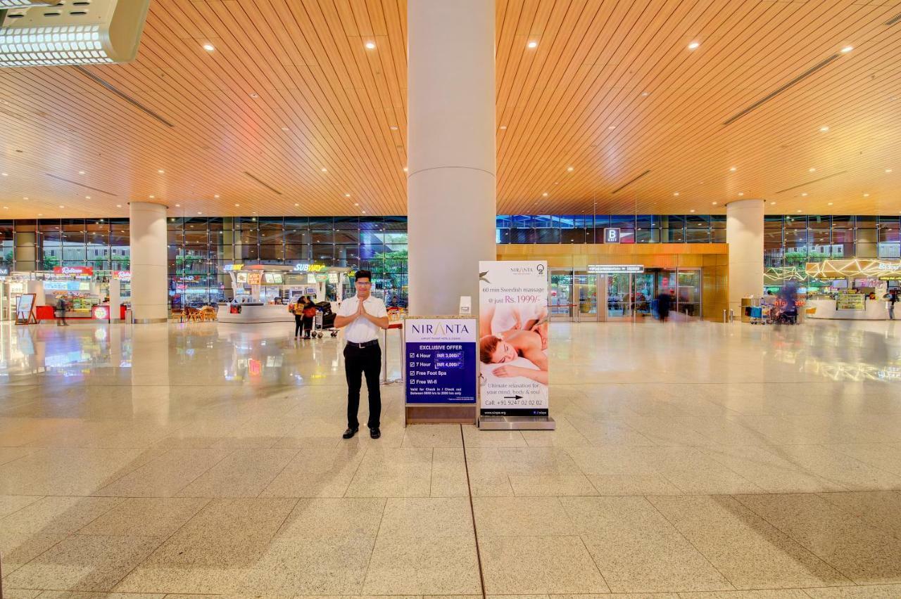 מומביי Niranta Transit Hotel Terminal 2 Arrivals/Landside מראה חיצוני תמונה