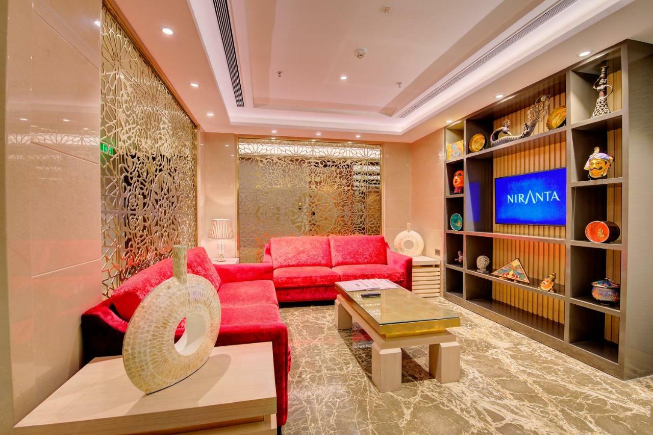 מומביי Niranta Transit Hotel Terminal 2 Arrivals/Landside מראה חיצוני תמונה